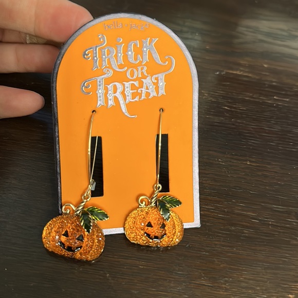 🎃Halloween Orange Pumpkin Drop Earrings🎃 - Picture 3 of 4